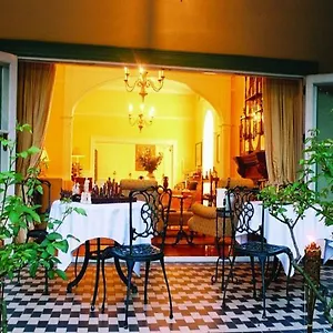 https://hacklewood-hill-country-house.port-elizabeth-hotel.com